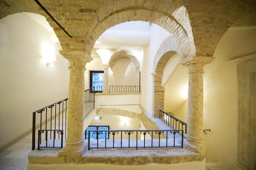 Palazzo Dei Mercanti - Dimora & Spa Hotel Ascoli Piceno Bagian luar foto